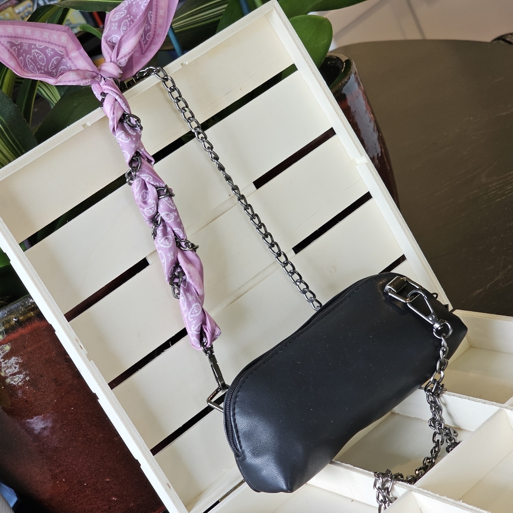 Christian Dior Black and Pink Clutch W/Crossbody Chain & Twilly Added - Picture 9 of 17